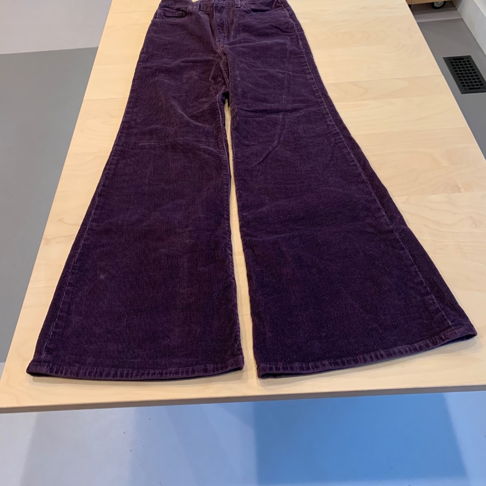 Levis Ribcage Cords - plum colored 28w/32L - Picture 6 of 11